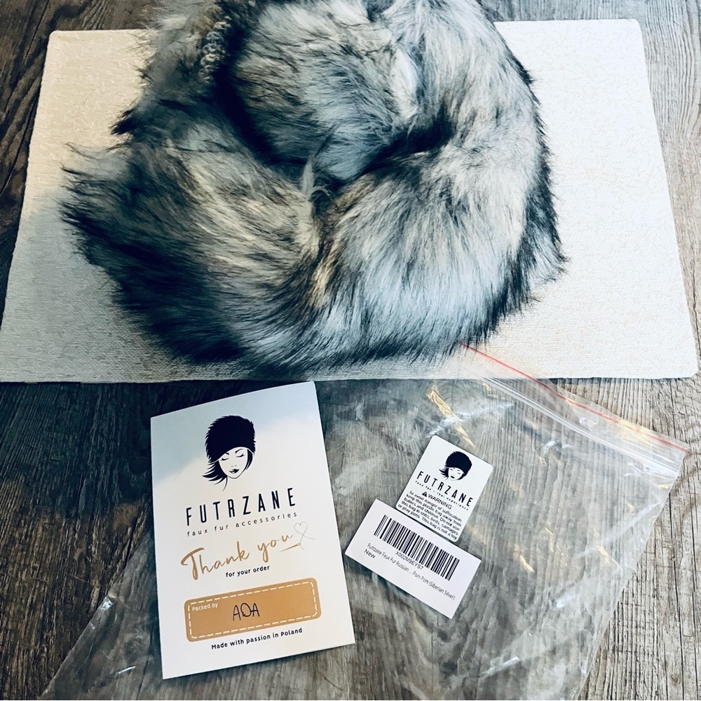 NWT Futrzane Faux Fur Hat With Pom Pom Russian Hat Style Black & White